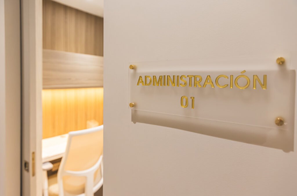 Dr Ortega - Interior Design by YT Interior Dr Ortega - Interior Design by YT Interior